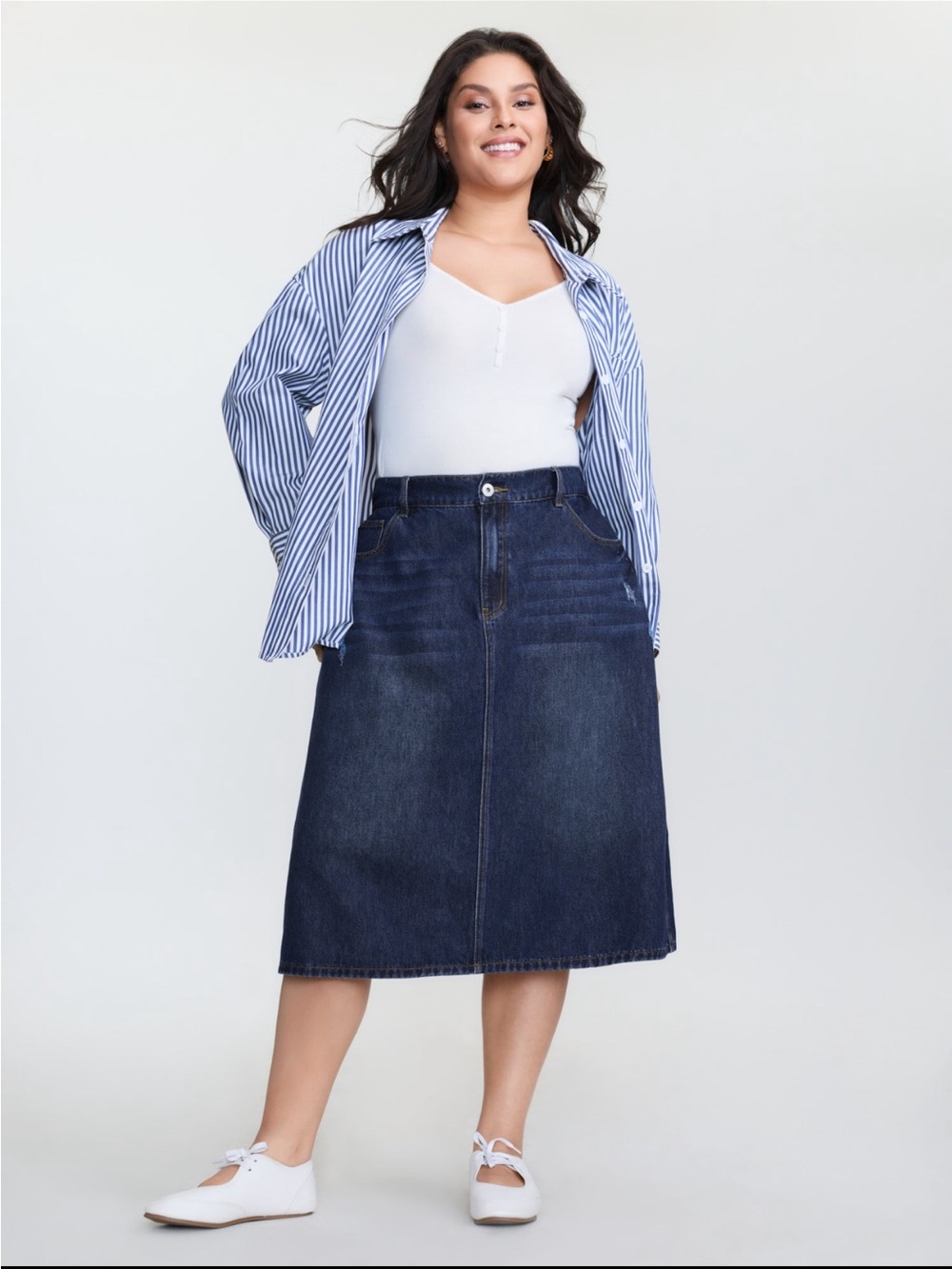 BloomChic Blue Denim Midi Skirt - Classic A-Line size L (12)
